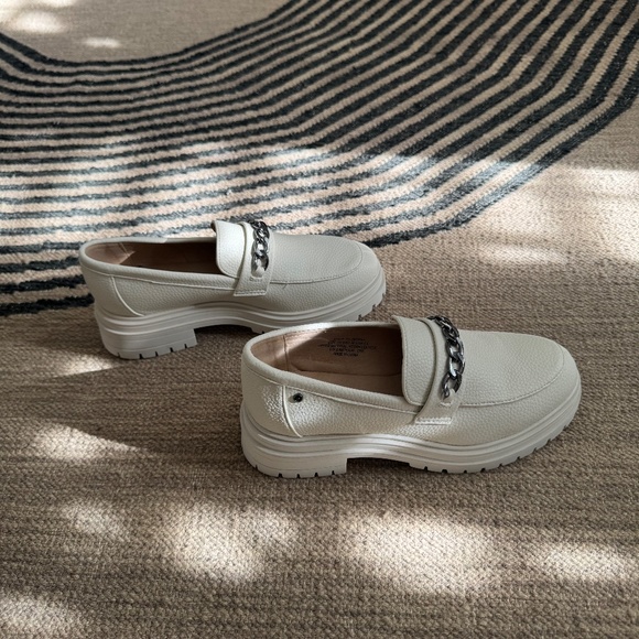 French Connection Tatiana Cream Loafers, Women's Size 6, NWOT - Picture 3 of 10